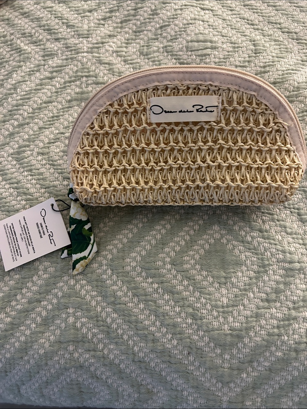 Oscar de la Renta Cream Woven Cosmetic Case